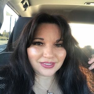 Meet your Posher, Cristina